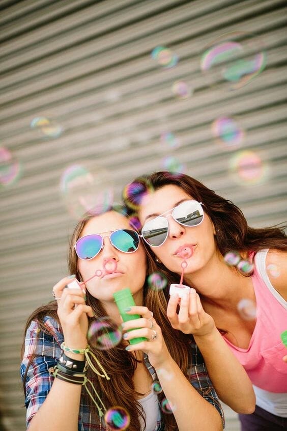 سيشن اصحاب | اروع افكار فوتوسيشن اصحاب بنات اجمل افكار تصوير اصحاب